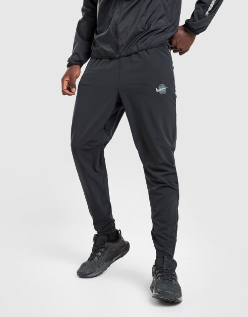 Nike Stride Graphic Woven Track Pants - Zwart- Heren, Zwart