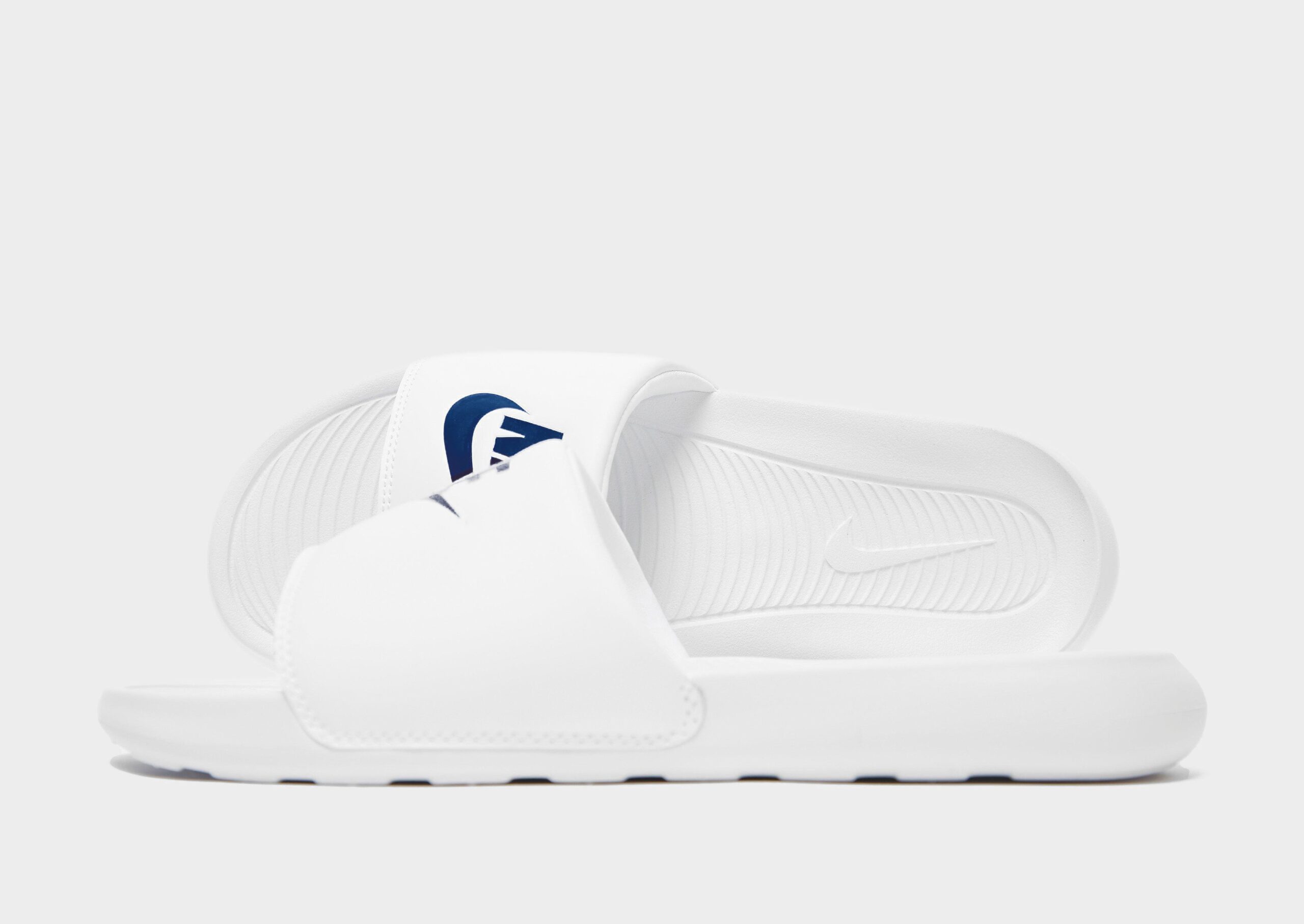 Nike Victori One Slippers Heren - Wit- Heren, Wit Nike Victori One Slippers Heren - Wit- Heren, Wit