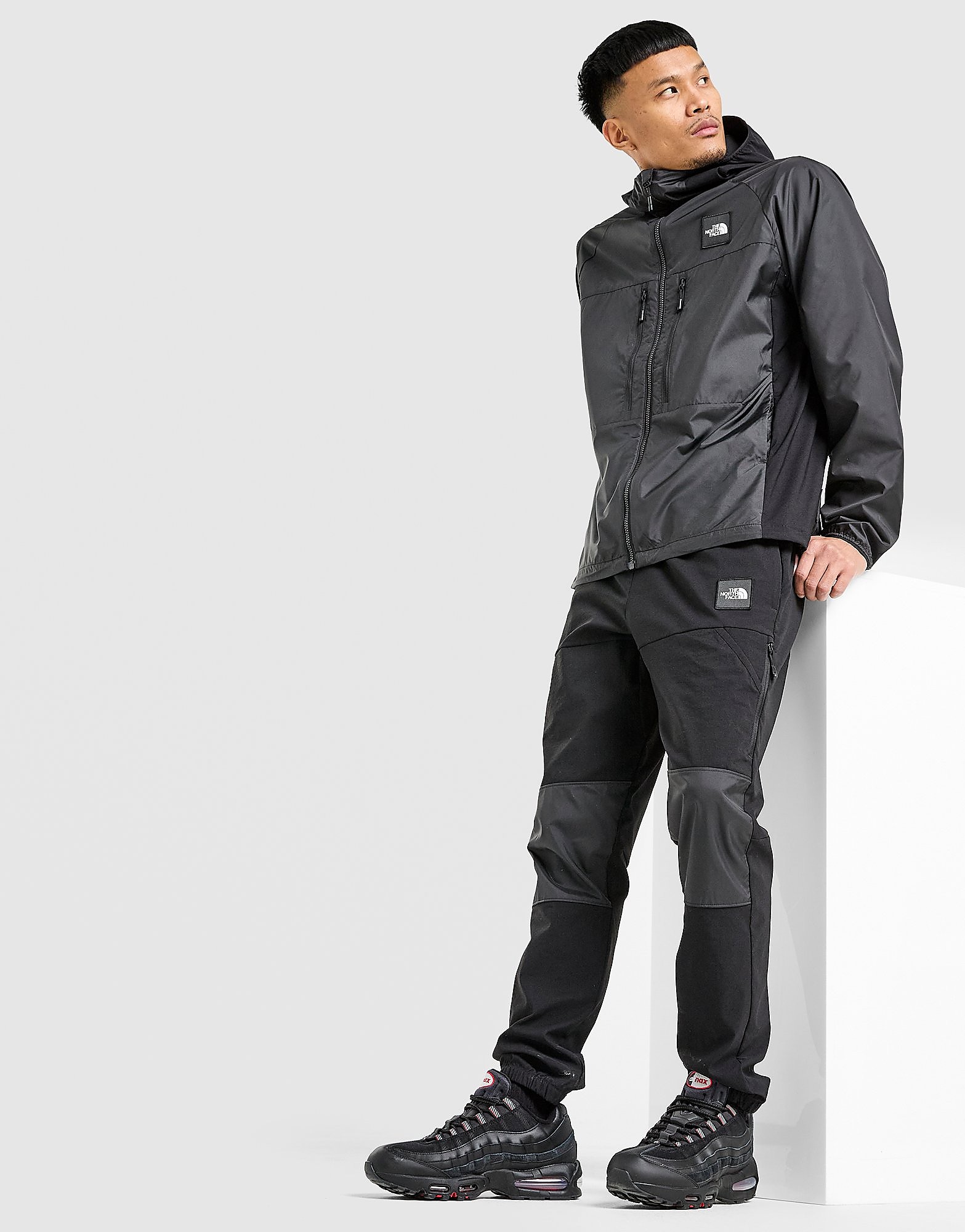 The North Face Pertex Woven Track Pants - Zwart- Heren, Zwart The North Face Pertex Woven Track Pants - Zwart- Heren, Zwart