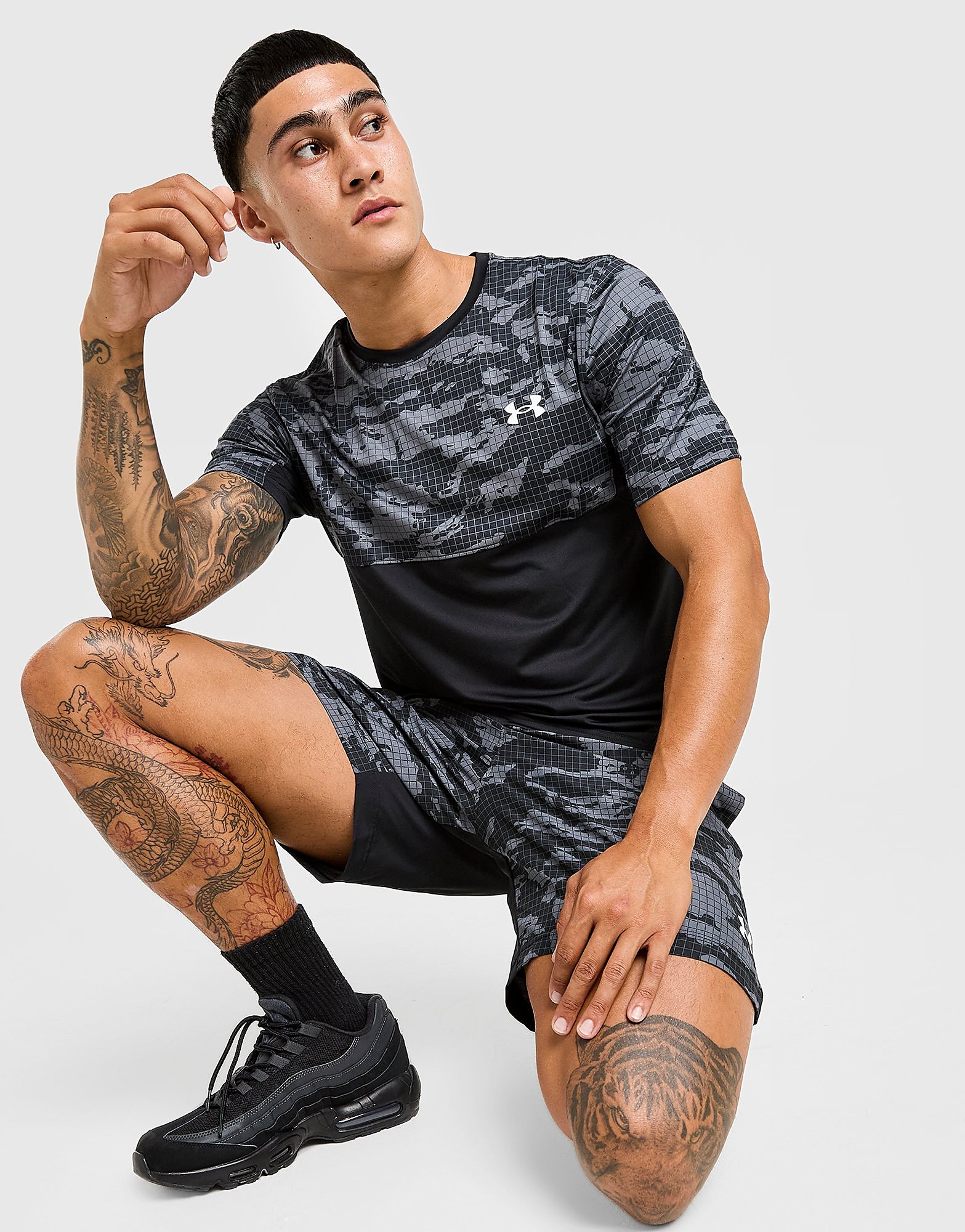 Under Armour Camo HeatGear T-Shirt - Zwart- Heren, Zwart Under Armour Camo HeatGear T-Shirt - Zwart- Heren, Zwart